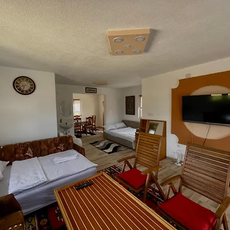 Bir-bee Apartment Vlasic