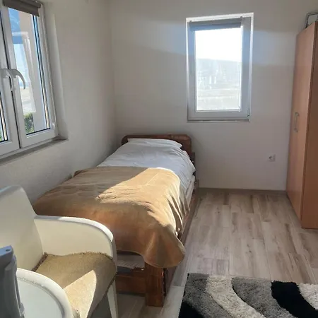 Apartment Bir-bee