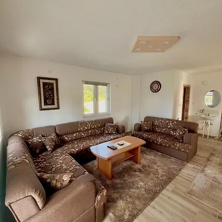 Apartmán Bir-bee *