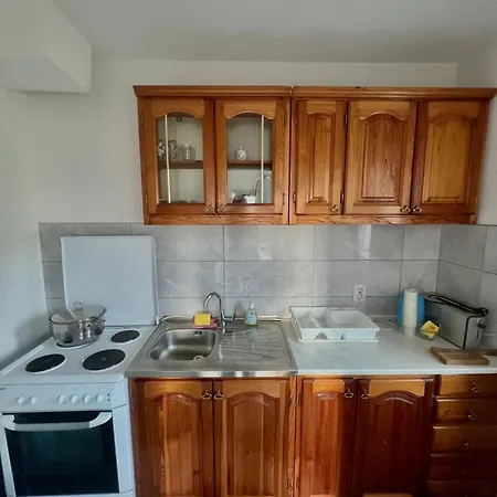 Bir-bee Apartmán