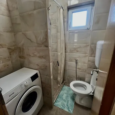Bir-bee Apartmán