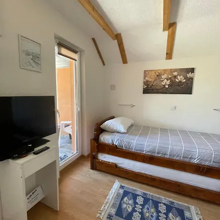 Bir-bee بر بي الجبل Appartement Vlasic